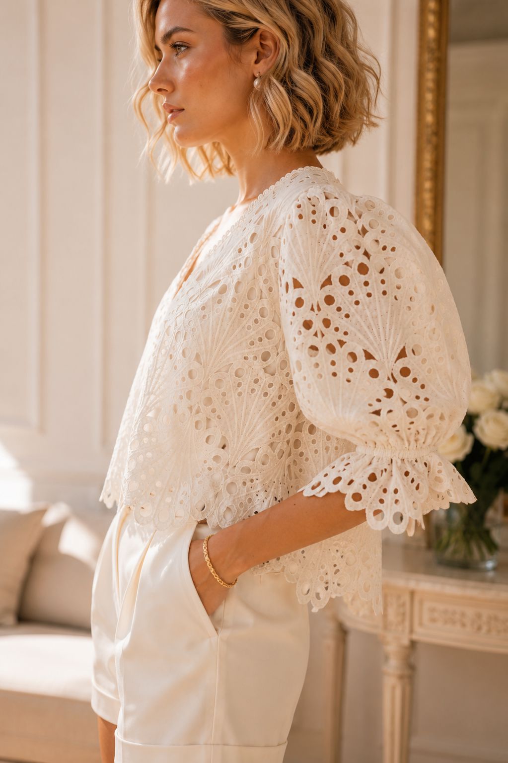 THE CAPRI LACE TOP - IVORY Coats & Blazers Avril Vin 